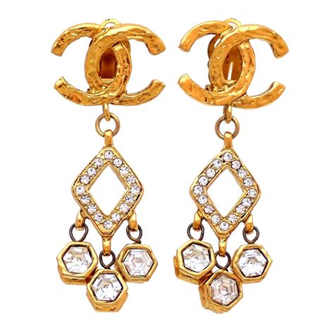 chanel vintage cc earrings.